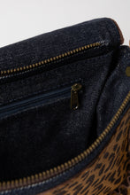 Load image into Gallery viewer, UMIKO LEATHER MINI COURIER