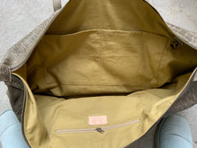 Load image into Gallery viewer, BIG BAG THE HUGE LEATHER WEEKENDER