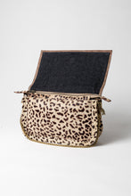 Load image into Gallery viewer, UMIKO LEATHER MINI COURIER
