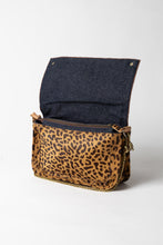Load image into Gallery viewer, UMIKO LEATHER MINI COURIER
